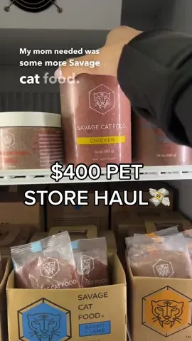 We spent $400 at the pet store! Come with me to see what we got🤪 #petstorehaul  My mom and I probably to go the pet store once every two weeks or more #petstore #fyp #pets #Vlog  I think one of my fav things to do is go shopping for my pets😂