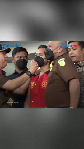 Bharada E Saksi Yg Dilindungi LPSK Sangat Tegang Tampil di Depan Publik,  Pakai Rompi Merah