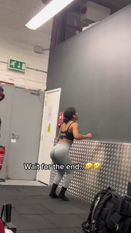 Guess who won? #jumpchallenge  #SAMA28 #GymTok #gymhumor 