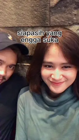 Jadi begitu🤔 #woman #shorthair #shorthairstyles #shorthairgirl #couple #couplegoals #lfl #indonesia #fyp #fypシ 