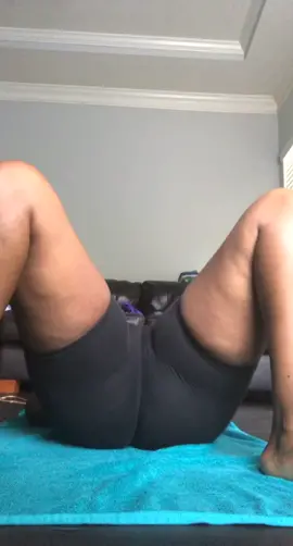Do glute bridges and be happy #Fitness #glutegrowth #workout #fypシ #explore #homeworkout 
