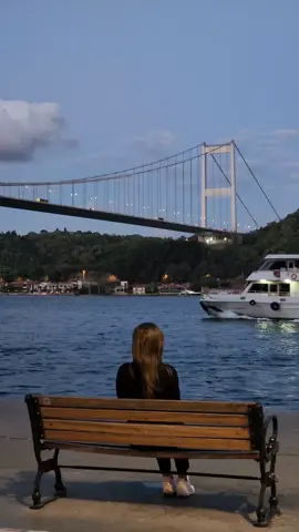 Sevmek ve beklemek aynı şey değildir Herkes sever ama herkes bekleyemez...🥀🖤📷 #canturk 