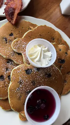 the blueberry pancakes tho🫐🔥 #fyp 