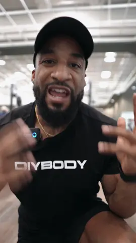 How to do rows! The best way to row to build your back. How to build back with a back workout