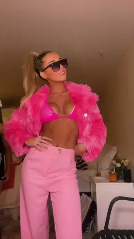 😘