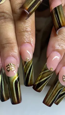 everythin gets better once my nails are done 💕🤎 #foryoupage #foryou #fyp #nails 