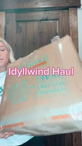 Huge Unboxing @idyllwind #haul #clotheshaul #idyllwind #idyllwindboots #idyllwind #westernfashion #falloutfitinspo #unboxing 