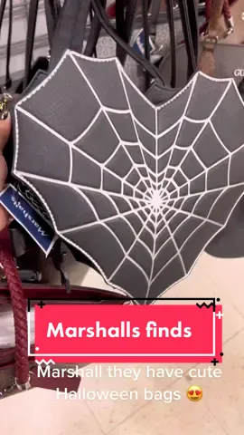 #FlexEveryAngle #fyp #halloween #marshalls #marshallsfinds #halloweenpurse #halloweenbackpack #skullpurse #catrina 