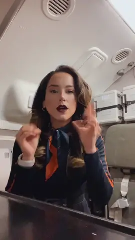 Lesbian problems 😰 #FlexEveryAngle #flightattendant #wlw #lesbian #lgbtq #lesbiansoftiktok 