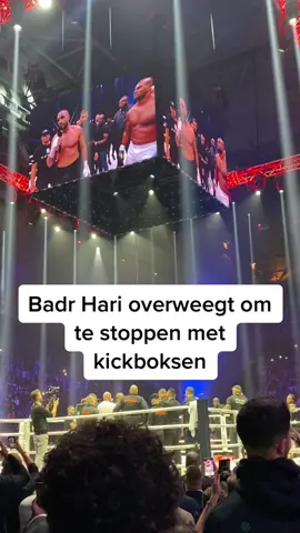 #badrhari vertelde het publiek dat hij overweegt om te stoppen. Wat vind jij ? #sport #kickboksen #glory #collision4 #fyp 