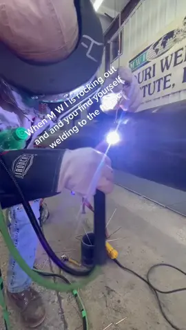 #welding #rythm #beat #slick #fast #schoollife #careers #fyp #mwi #music 