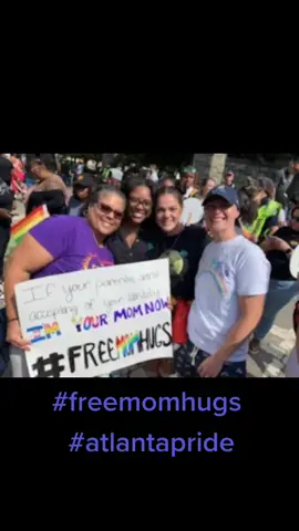 #atlantapride2022 #LoveIsLove #freemomhugs 