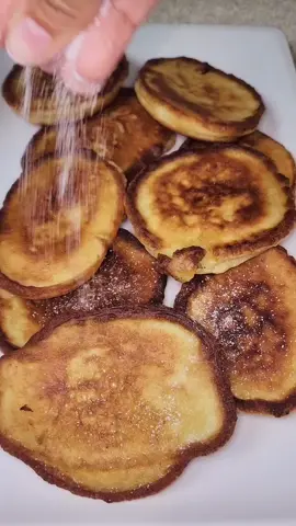 Fritas de guineo🤤🇭🇳 #hondurasjackyrecetas #hondurasjacky #recetashondureñas #Receta #honduras #fritas #fritasdeguineo #fritasdebanano #bananapancake #friedpancake #parati #paravos #viral #catracho #elsalvador #guatemala #mexico #usa #guineo 