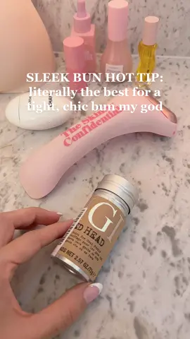 #bunhacks #sleekbun #tightbunhair #hairtok #slickbunhack 