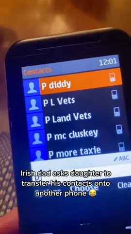 “I don’t know his name but he’s always eating soda bread” 😂 (@caroline.daly) #fyp #ireland #irish #irishtiktok #belfast #derry #dublin #irishhumour #phone #nokia #irishdad #dad #dadsoftiktok #irishcomedy #viral #blowthisup #lol #banter #lad #daughter