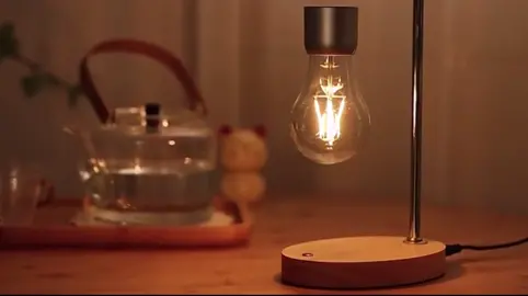 Wow! Magnetic Levitating Lamp with Wireless Charger 💡 #amazonfinds #amazonmusthaves #tiktokmademebuyit #levitating #floating #amazon #lamp #foryou #technology #gift 