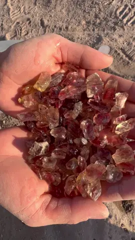 Incredible rare gems from Oregon! Can you guess the name? 😲