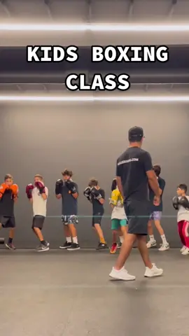 KIDS BOXING CLASS | Mon-Wed 4pm. Ages: 10-16. Gym: Infinite Training Systems in Costa Mesa. (FIRST CLASS IS FREE!!) #kidsclass #boxing #costamesa #oc #newportbeach #orangecounty #paulieboxing #confidence #bullyproof #Fitness 