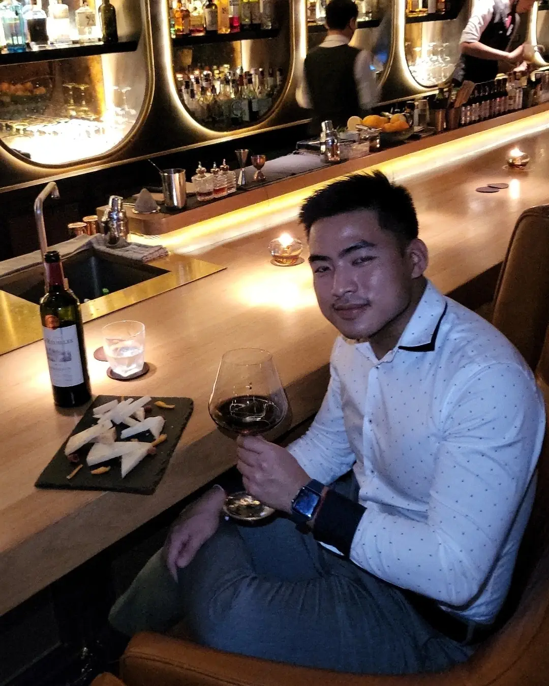 บาร์ลับในย่านทองหล่อ ทุกอย่างมันดีมากจริงๆ🍷😊