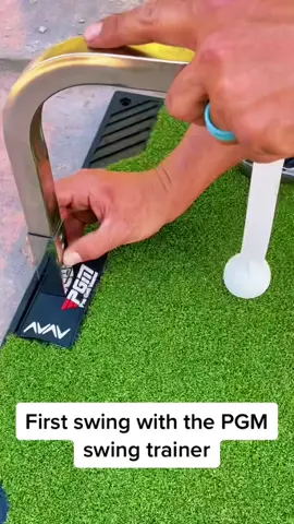 The best swing trainer out there #golf #golftok #golfswing #golfgadgets #tiktokmademebuyit 