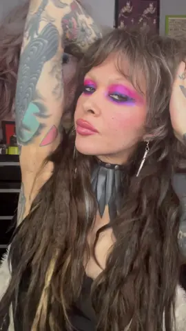 Quick Pink Look. Slave2Pink @ColourPop Cosmetics Feline & Gee That’s Swell @maccosmetics #beautyover40 #quickmakeup #makeup #howto #DIY 
