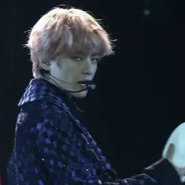 وهذا الشبل من ذاك الأسد ✨✨ #تايهيونق #تاي #taehyung #taehyung_bts #taehyungfather #mydadin1985 #v #bts #kpop #taestan #kpopfyp #fyp #fypシ #viral #foryou #foryoupage #kdramafyp 
