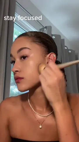 chase your dreams🤍 #grwmmakeup #makeup #makeuptutorial #motivationalvideo 
