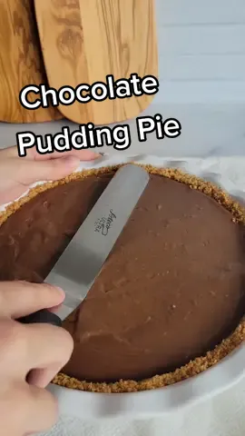 Homemade Chocolate Pudding Pie with graham cracker crust 🍫💫 #baking #puddingpie #chocolatepudding #homemadechocolatepudding #grahamcrackercrust #pie #chocolatepuddingpie 