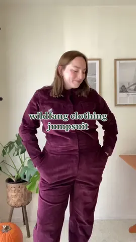 OBSESSED with this @wearewildfang jumpsuit for this fall!! Also comes in so many other cute colors & styles, wearing the size XL here 🫶🏻