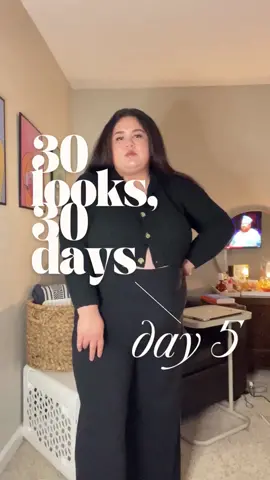 It’s @UGG® season, girlies. #OOTD #plussize #plussizeedition #plussizetiktok #plussizefashion #plussizestyle #FlexEveryAngle #OverwatchMe #foryoupage #fyp 