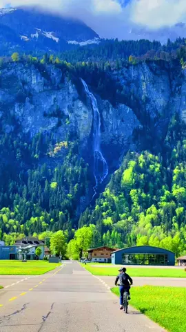 #swissroads 🇨🇭#switzerland #switzerlandnature #roadtrip #berneroberland #jungfraujoch #verliebtindieschweiz #swissbeautiful #sisiswiss 
