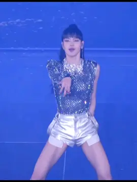 dance machine Lisa #blackpink #viral #fyp #jungkookaah0 #lisa 