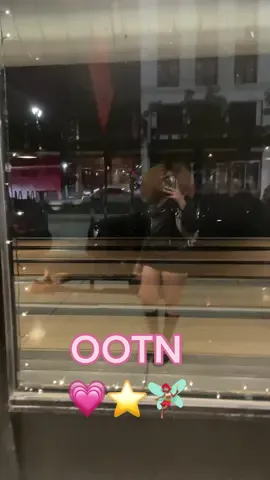 see a reflection, stop and stare #outforthenight #OOTD #nightoutoutfit 