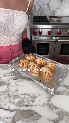 Pizza pumpkins #fyp #foryoupage #halloween #cookingathometiktoktv #howtotiktok 