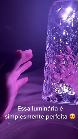 Essa é a Luminária de Cristal é muito linda, uma ótima decoração para seu quarto 🤩  #decor #luminaria #luminariadecristal #foryou 