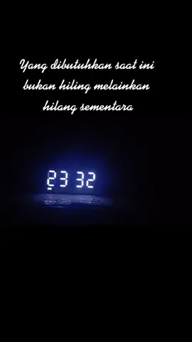 sementara #tiktok #fyp  #aesthetic #pojokruangan #gelap #malamtenang 