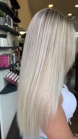 My hair transformation 🥰🙌 milkshake blonde balayage with babylights #hair #hairstyle #beauty #hairstyles #haircut #blonde #balayage #halolights #babylights #hairdresser #fyp #GlowUp #hairtransformation #hairtok 