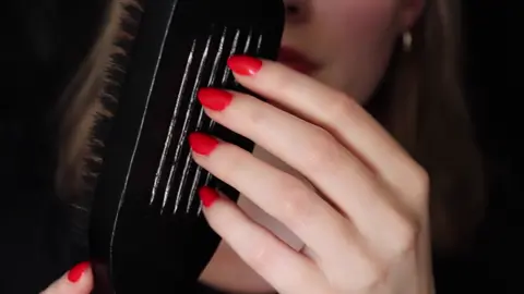 #asmrhairbrushing #asmrmirroredtouch 