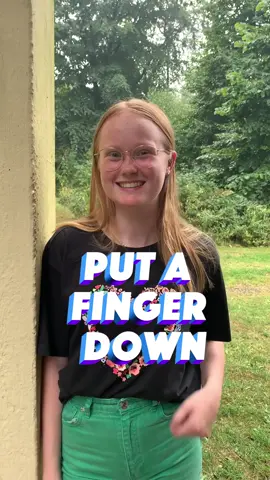 Put a Finger Down #Brugklas editie Vandaag is niemand minder dan Tirza 🔎 aan de beurt! ✋ #pafd #brugklastv #brugklass11 #pafdchallenge #tirza 