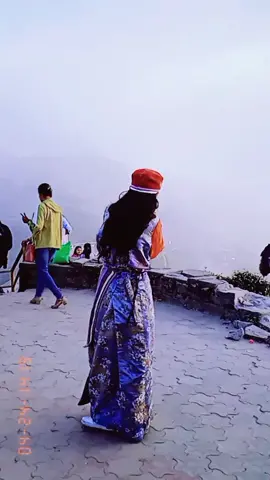 #sherpadress💙#inillamtour😘😘 illam #tiktoknepal🇳🇵_foryoupage #keepsuoportingguys❣️🤗@@itsmearati   #anita🥀✨ 