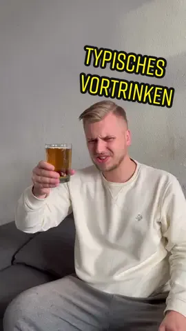 Jeder hat es mindestens 1x erlebt😂 Markiert eure 🍻-Buddys‼️ Folgt für mehr ✅ #foryoupage #fypシ #viral #comedy #vortrinken #helmstedt #dustintt #scatch #schauspiel 