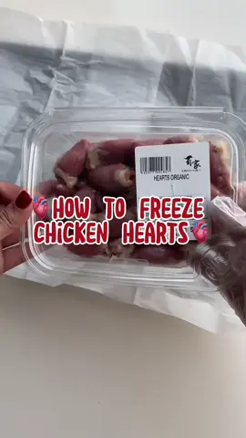 How i freeze koda’s raw chicken heart meal toppers! #rawfeeding #rawfeddog #dogfoodtips #dogfoodie #dogtips 