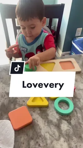 We love @lovevery 💙 #toddleractivities #toddlersoftiktok #toddlermom #toddlertoys #montessoritoys #lovevery #learningisfun #playingandlearning 