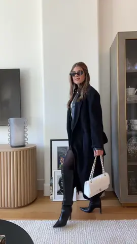 is there anything better than coat layering to make an outfit? #fallfashion #coatstyle #styleinspo 
