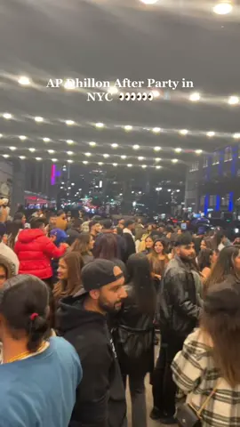 #nyc #apdhillon #ny #desi #punjabi #indian #pakistani #brownmunde #desigirls #newyork #manhattan #hammersteinballroom #apdhilloninsane 