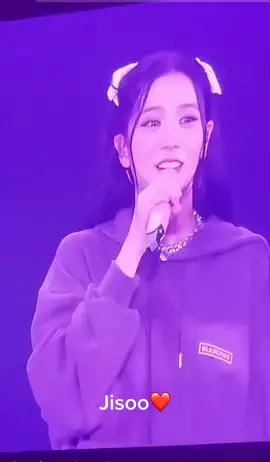 Jisoo is crying, don’t cry jichuu#jisoo #kimjisoo #jisso_blackpink #girlxinhkpop #kpop #kdrama #fancam #xuhuong