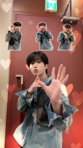 📸📸📸 ILY 🫶 #CASE143 #CASE143Challenge #CASE143챌린지 #StrayKids #스트레이키즈 #한 #HAN #MAXIDENT #YouMakeStrayKidsStay