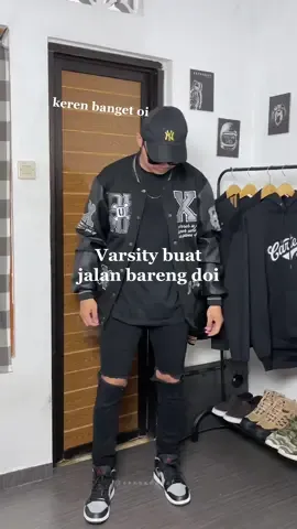 Membalas @stevan su Keren banget ga si 🤩 #ootdcowok #varsity #jaketmurah #xybc #fypage 