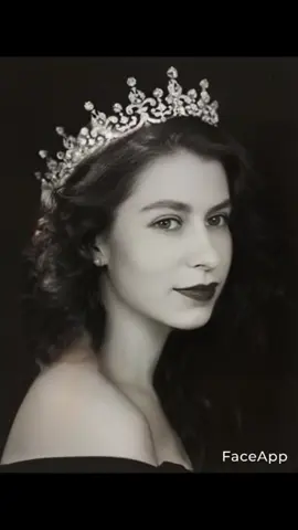 Queen Elizabeth with long hair #queen #thequeen #queenelizabeth #royalfamily 
