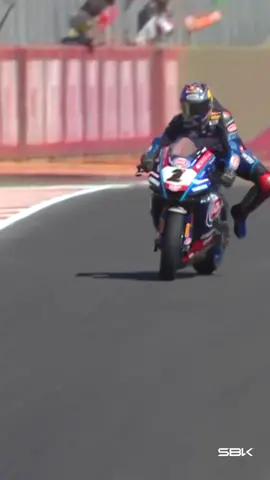 It's tango time at San Juan with @Toprak Razgatlıoğlu 💃 #ARGWorldSBK 🇦🇷 #Motorcycle #Motorsport #Racing 
